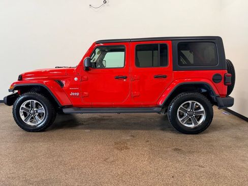 Used 2021 Jeep Wrangler Unlimited Sahara w/ Uconnect 4C Nav & Sound Group AWD/4WD image 2