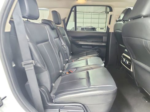 Used 2024 Ford Expedition XLT image 43