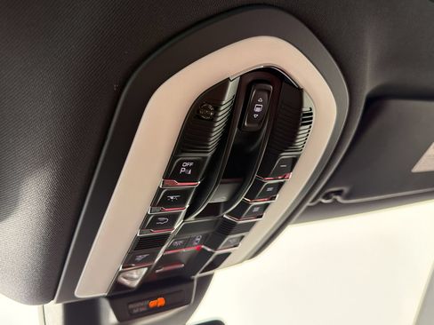 New 2026 Porsche Macan S AWD/4WD image 17