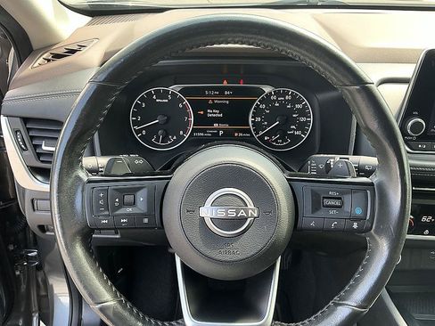Certified 2023 Nissan Rogue SV w/ SV Premium B Package FWD image 14