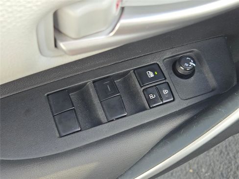 Used 2022 Toyota Corolla SE image 22