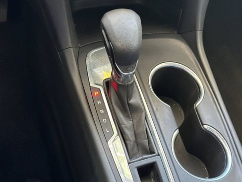 Used 2023 Chevrolet Equinox LT FWD image 30