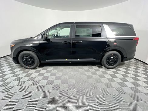 New 2026 Kia Carnival LXS image 8