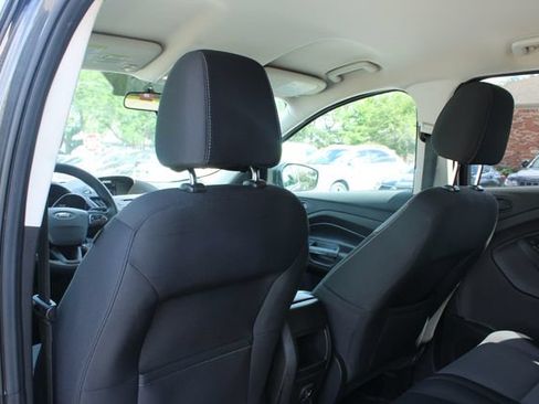 Used 2017 Ford Escape S FWD image 29