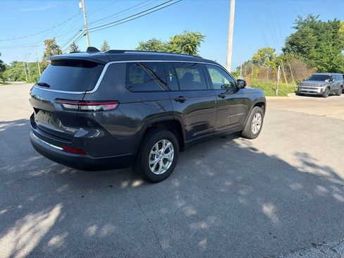 Used 2023 Jeep Grand Cherokee L Limited AWD/4WD image 3