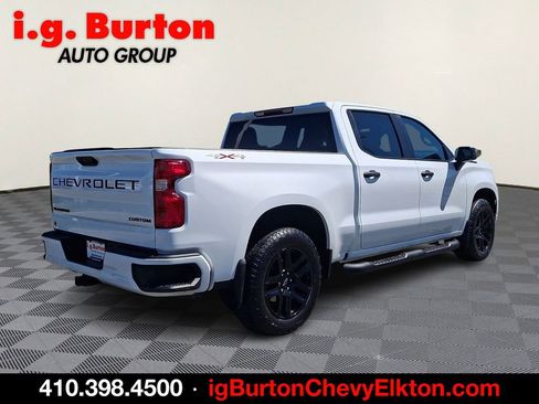 Used 2023 Chevrolet Silverado 1500 Custom w/ LPO, Dark Essentials Package AWD/4WD image 6