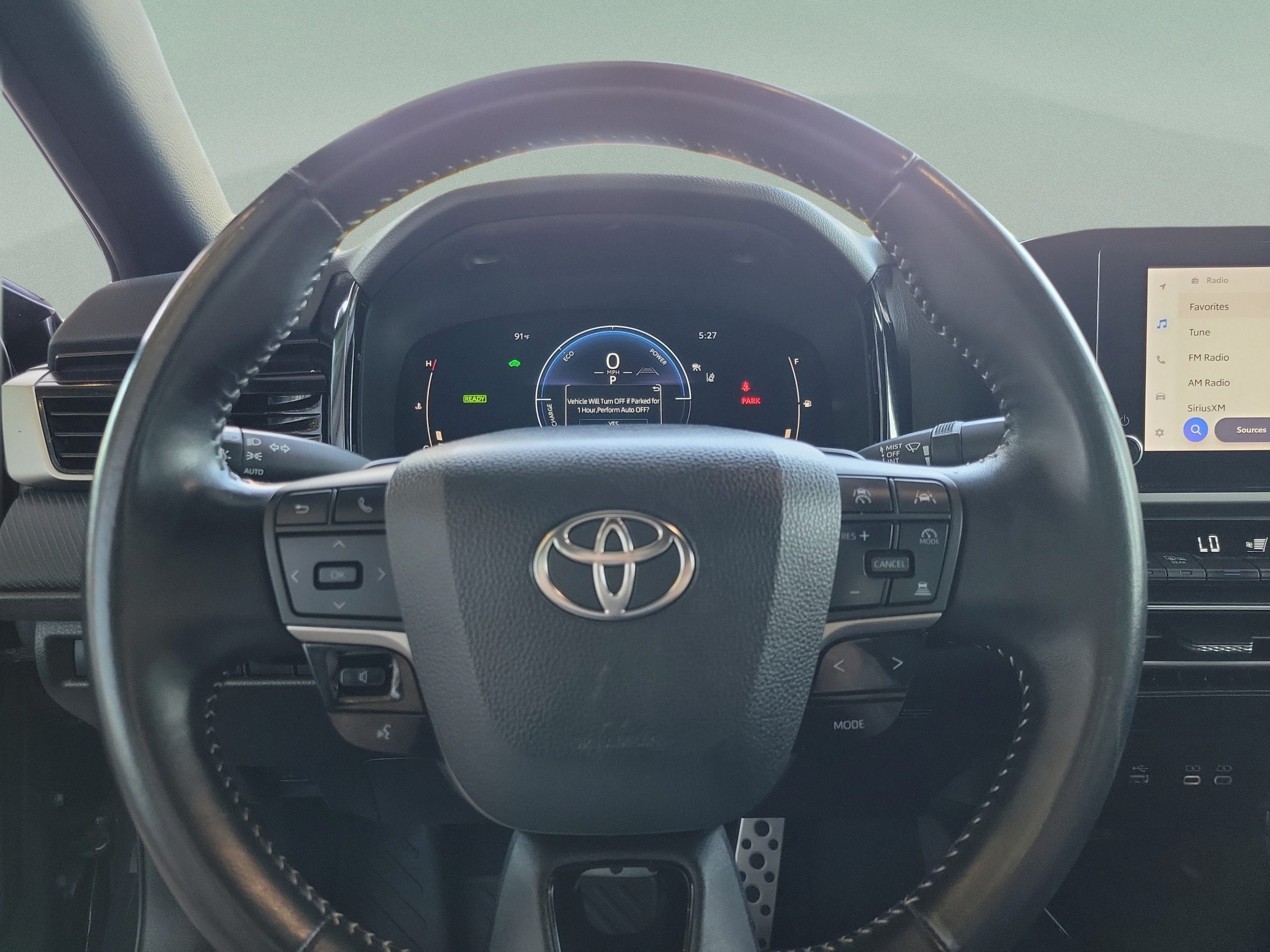 Used 2025 Toyota Camry SE FWD image 12