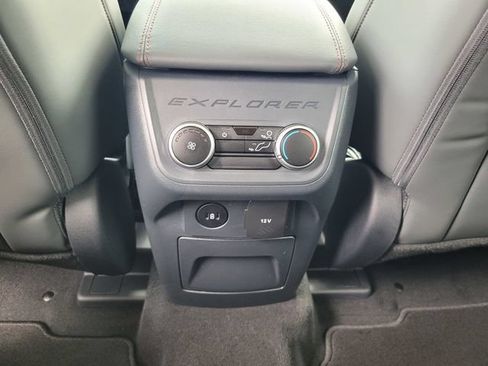 Used 2026 Ford Explorer Active w/ Active Comfort Package AWD/4WD image 15
