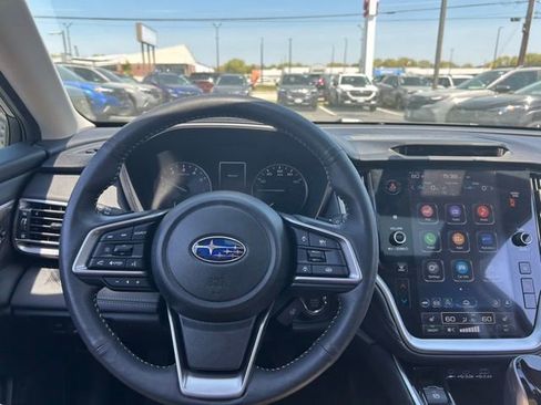 Used 2025 Subaru Outback Limited AWD/4WD image 17