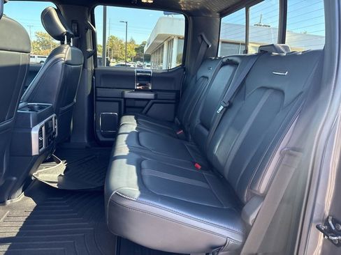 Used 2022 Ford F250 Platinum image 15