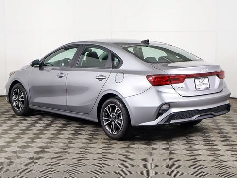 Used 2024 Kia Forte LXS FWD image 7