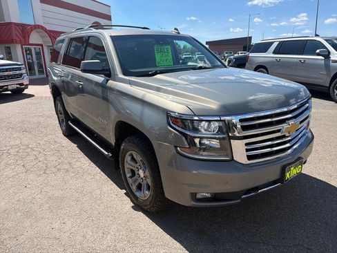 Used 2018 Chevrolet Tahoe LT AWD/4WD image 2