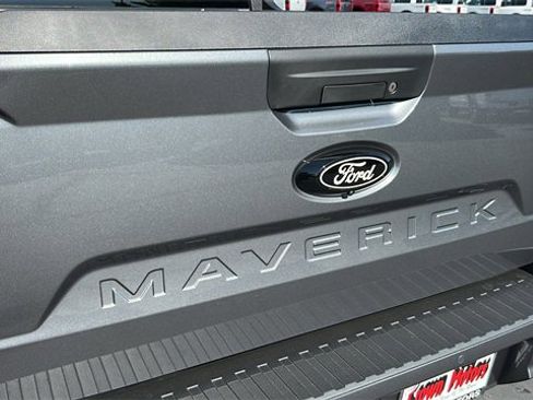 New 2025 Ford Maverick Lobo image 12