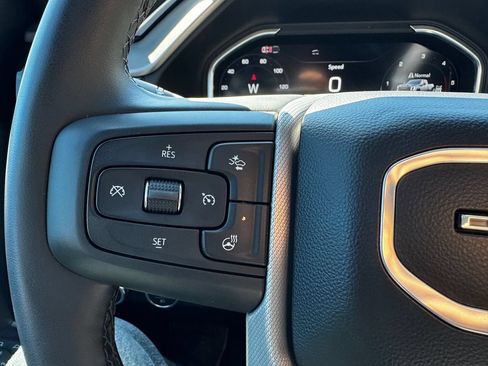 Used 2025 GMC Sierra 3500 Denali AWD/4WD image 14