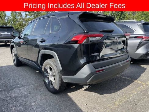 Used 2024 Toyota RAV4 XLE AWD/4WD image 4