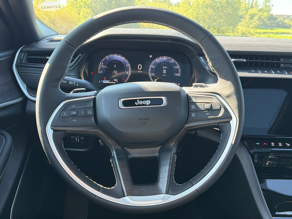 New 2027 Jeep Grand Cherokee Limited AWD/4WD image 30