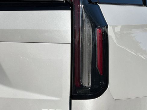 Certified 2024 Cadillac Escalade Sport image 47