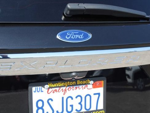 Used 2020 Ford Explorer XLT RWD image 8