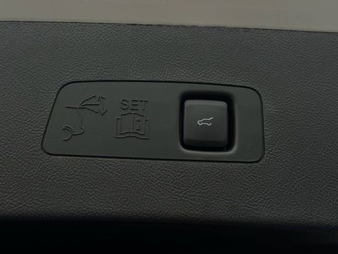 New 2026 Lincoln Corsair Premiere image 11