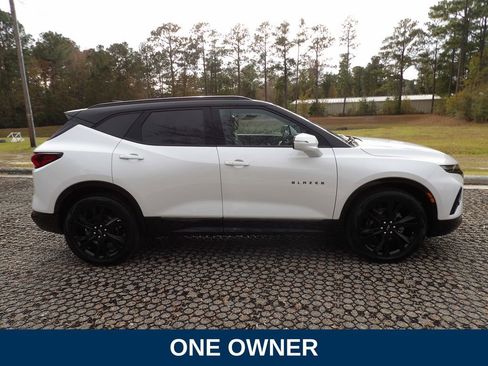 Used 2022 Chevrolet Blazer RS w/ Enhanced Convenience Package image 4