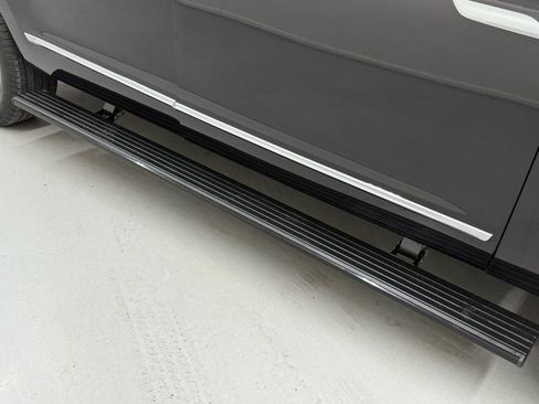 Used 2023 Lincoln Navigator L Standard Sport Utility 4D image 38