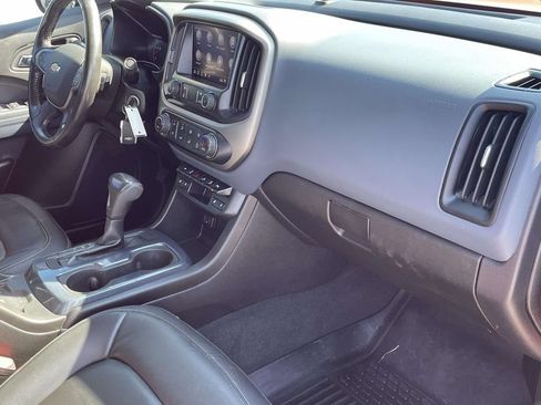 Used 2020 Chevrolet Colorado Z71 AWD/4WD image 28