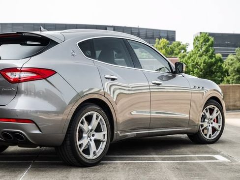 Used 2017 Maserati Levante S AWD/4WD image 51