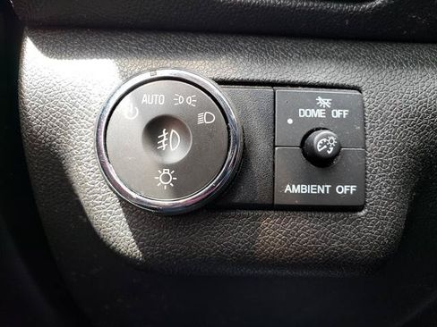Used 2017 Chevrolet Traverse LT w/ Style and Technology Package AWD/4WD image 23