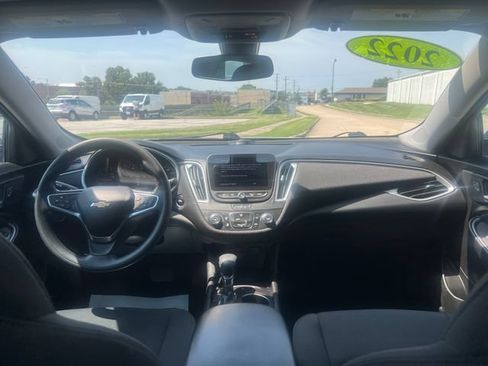 Used 2022 Chevrolet Malibu LS FWD image 21