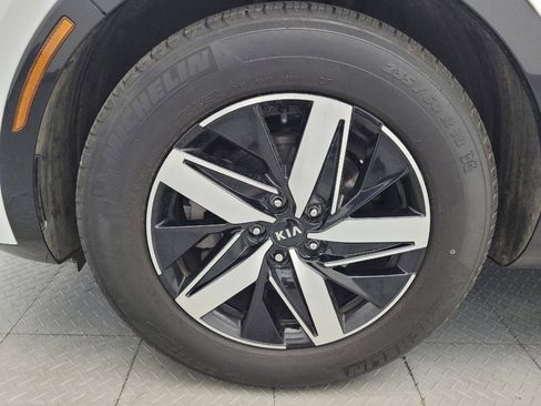 Used 2021 Kia Sorento S w/ Panoramic Sunroof Package FWD image 31