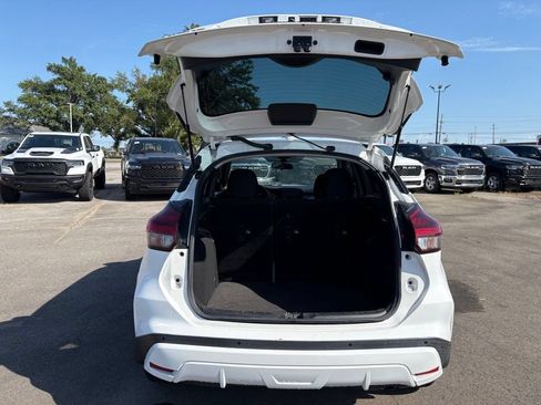 Used 2021 Nissan Kicks S FWD image 7
