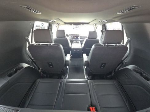 Used 2023 GMC Yukon Denali image 15