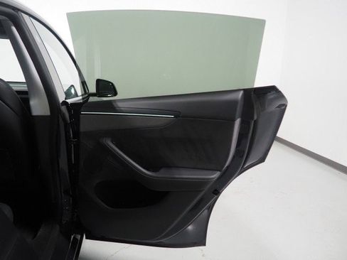 Used 2026 Tesla Model Y Long Range RWD image 69