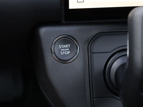 New 2026 Land Rover Defender 110 X-Dynamic SE AWD/4WD image 26