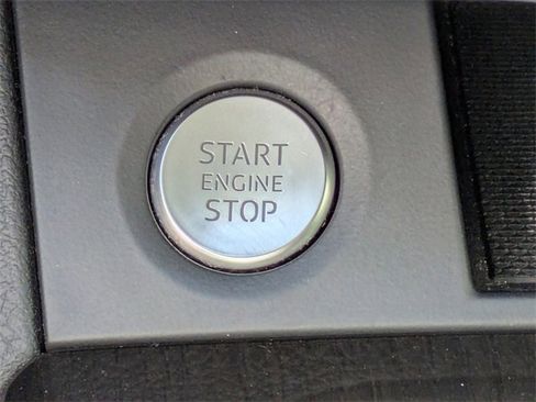 Used 2018 Audi Q5 2.0T Premium Plus w/ Premium Plus Package image 31