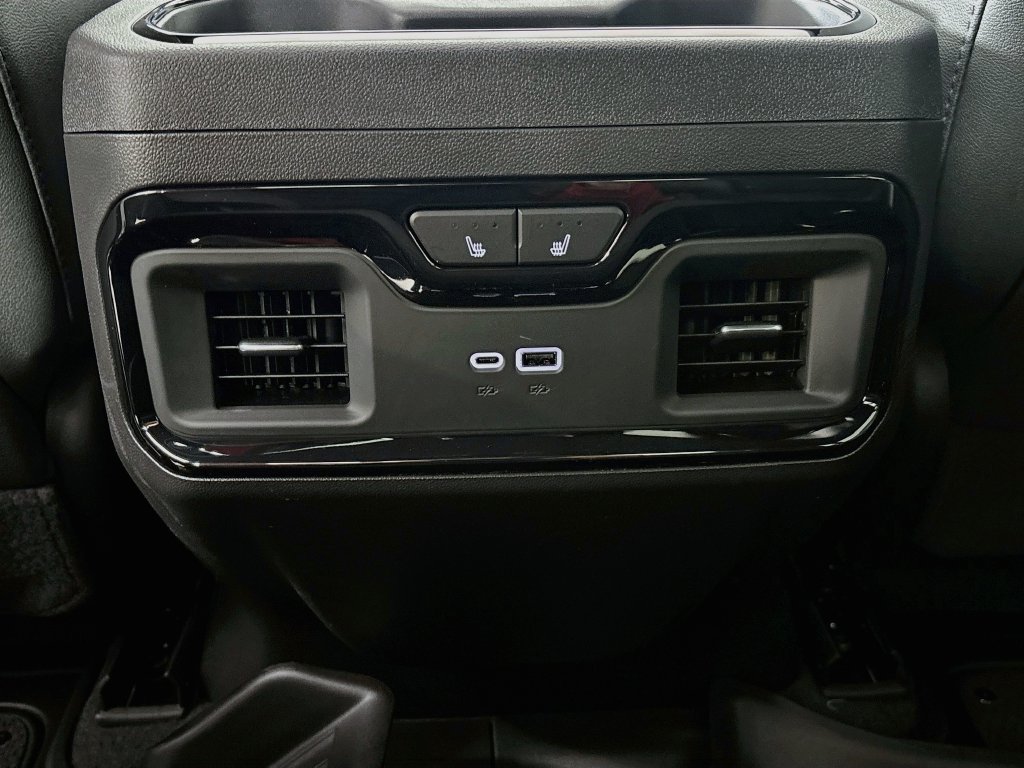 New 2026 GMC Sierra 1500 AT4 w/ AT4 Premium Package AWD/4WD image 26