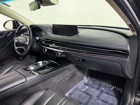 Used 2023 Genesis G80 2.5T image 12