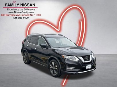 Certified 2019 Nissan Rogue SV w/ Sun & Sound Touring Package