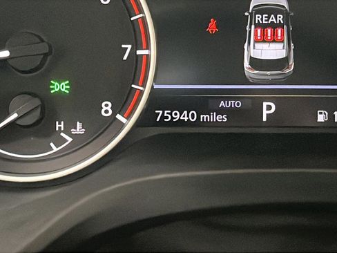 Used 2023 Nissan Rogue SV w/ SV Premium Package AWD/4WD image 10