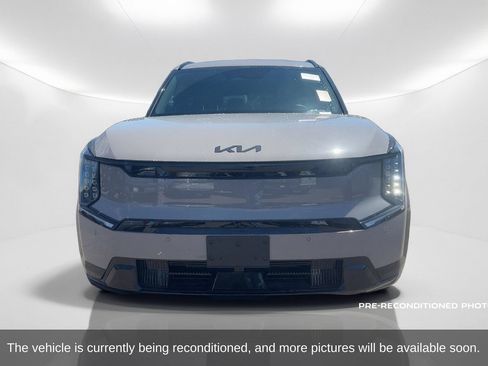 Used 2026 Kia EV9 Land w/ Nightfall Edition Package AWD/4WD image 2