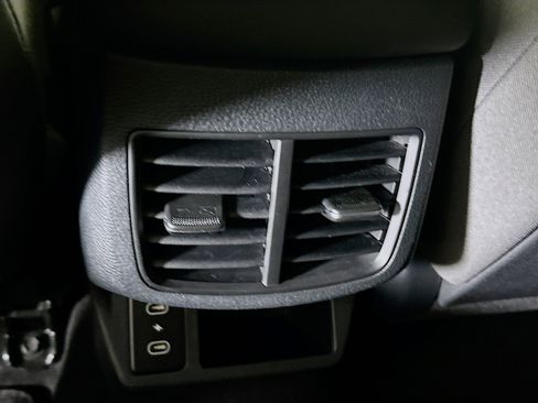 Used 2024 Kia Seltos LX AWD/4WD image 26