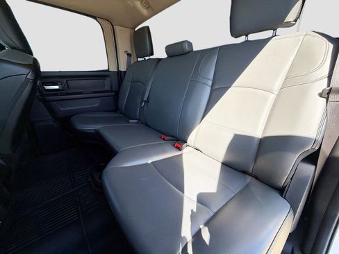 Used 2019 RAM 3500 Tradesman w/ Chrome Appearance Group image 29