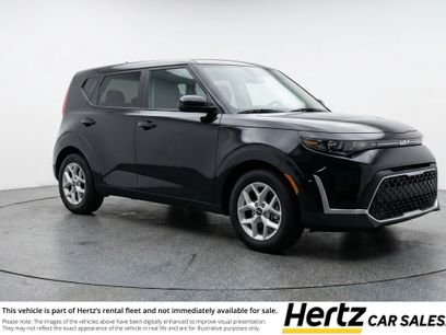 Used 2025 Kia Soul LX w/ LX Technology Package