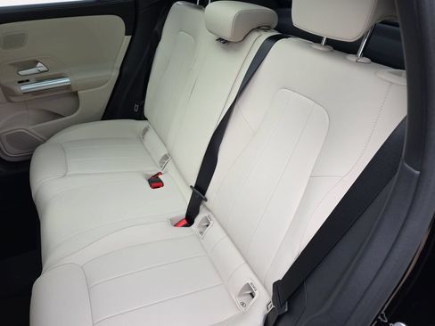 New 2026 Mercedes-Benz GLA 250 image 14