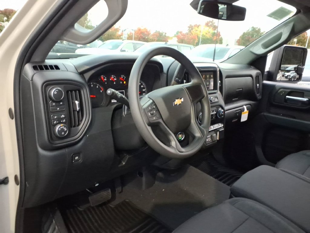 New 2026 Chevrolet Silverado 2500 Custom w/ Custom Value Package AWD/4WD image 13