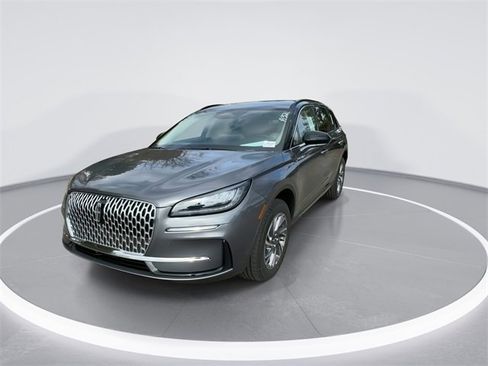 New 2026 Lincoln Corsair Premiere image 4