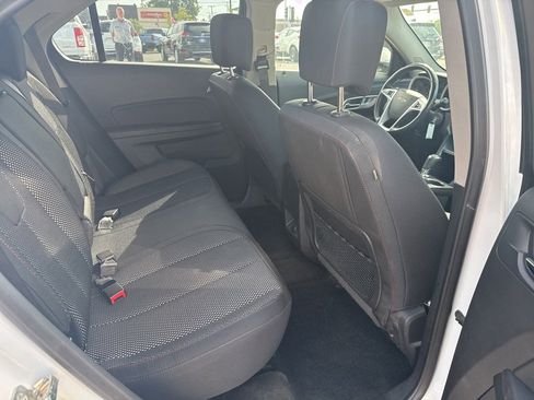 Used 2017 Chevrolet Equinox LT w/ Convenience Package image 30