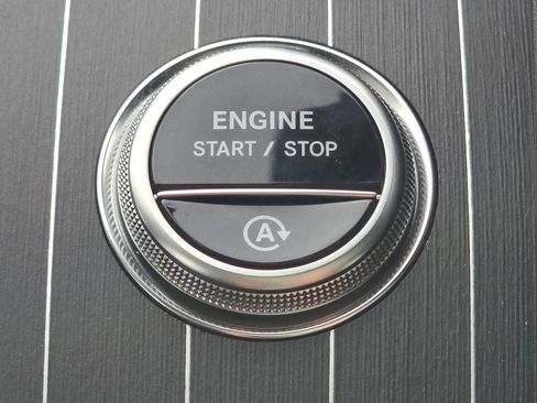 Used 2026 Mercedes-Benz C 300 4MATIC Sedan image 37