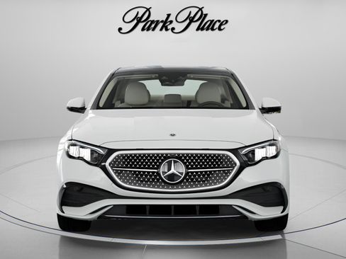 New 2026 Mercedes-Benz E 450 4MATIC Sedan image 34