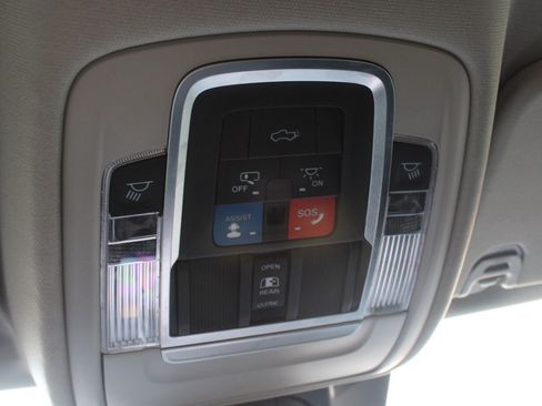 Used 2022 RAM 1500 Laramie image 25